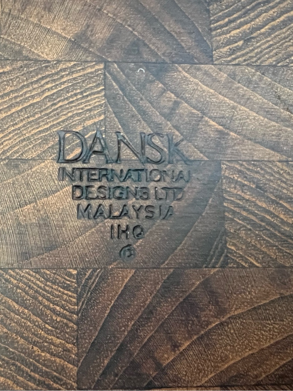Dansk Solid Cutting Board Dark Wood (Teak?)  16"x13"x1" Parquet Oval Marks Cuts - Picture 2 of 9